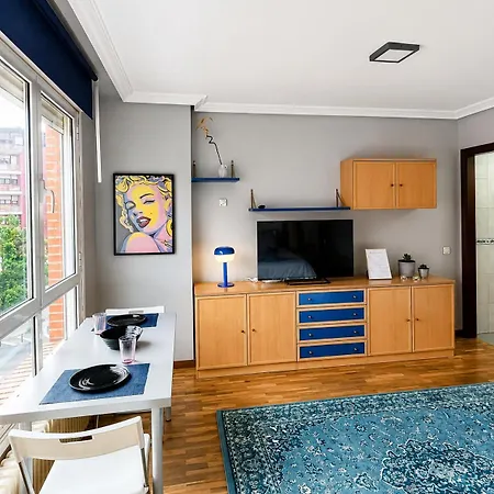 アパート Estudio En La Florida Con Plaza De Parking オビエド
